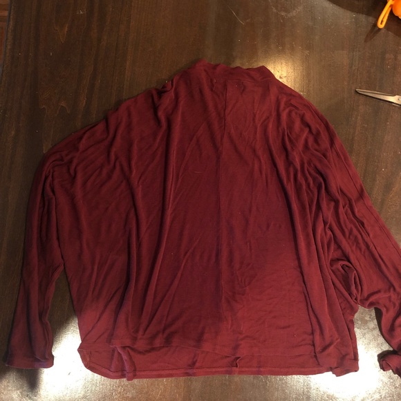 Long sleeve tee with choker detail - Picture 2 of 3